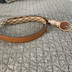 MICHAEL KORS belt